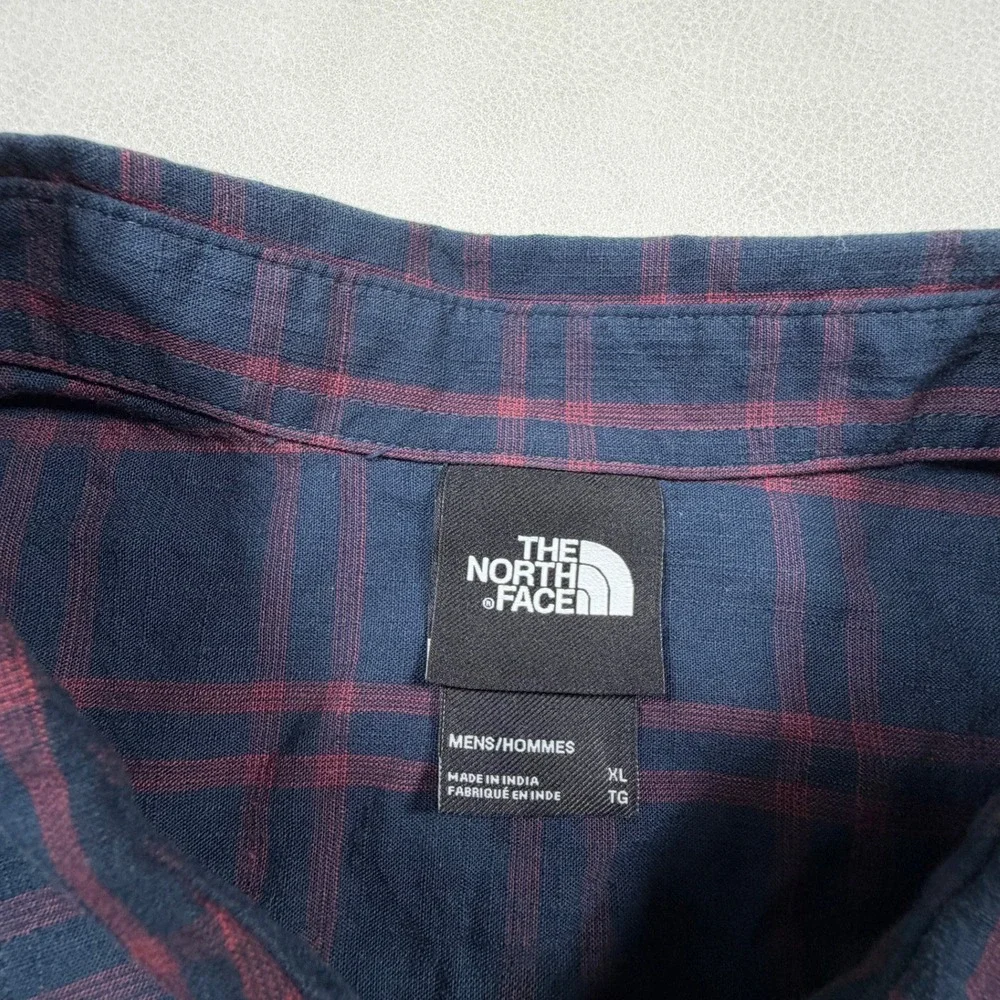 The North Face Mens XL Short Sleeve Plaid Button Up Shirt Navy Blue Burgundy Red